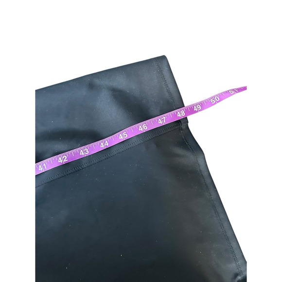 Good American Scuba U Ring Corset
NWT Midi Dress Black Fitted Size 5 - Picture 8 of 11